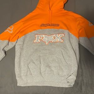 COPY - Supreme fox hoodie size L